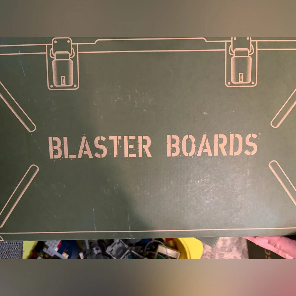 Excellent condition blaster board 4 pack
